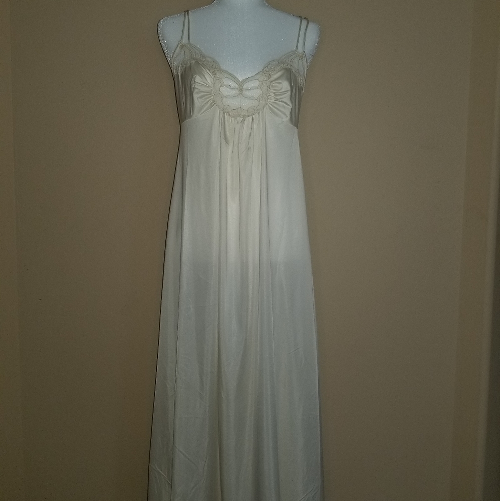 Henson Kickernick cream slip dress